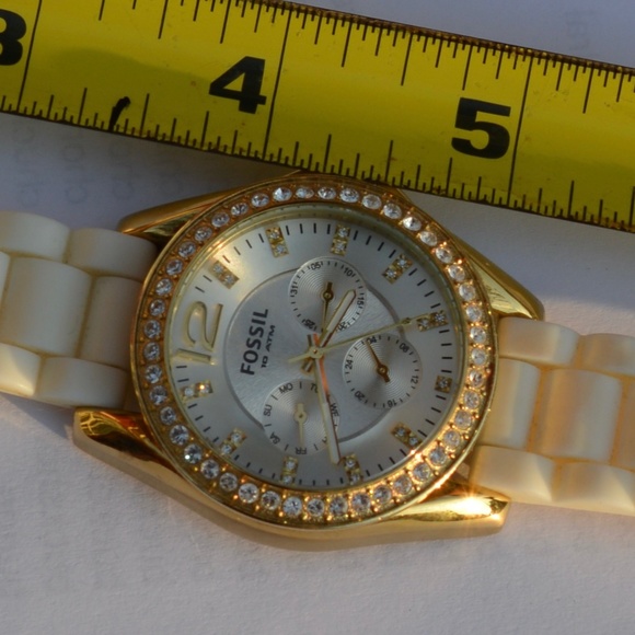 Fossil Women\'s ES2348 Riley White Silicone Watch
